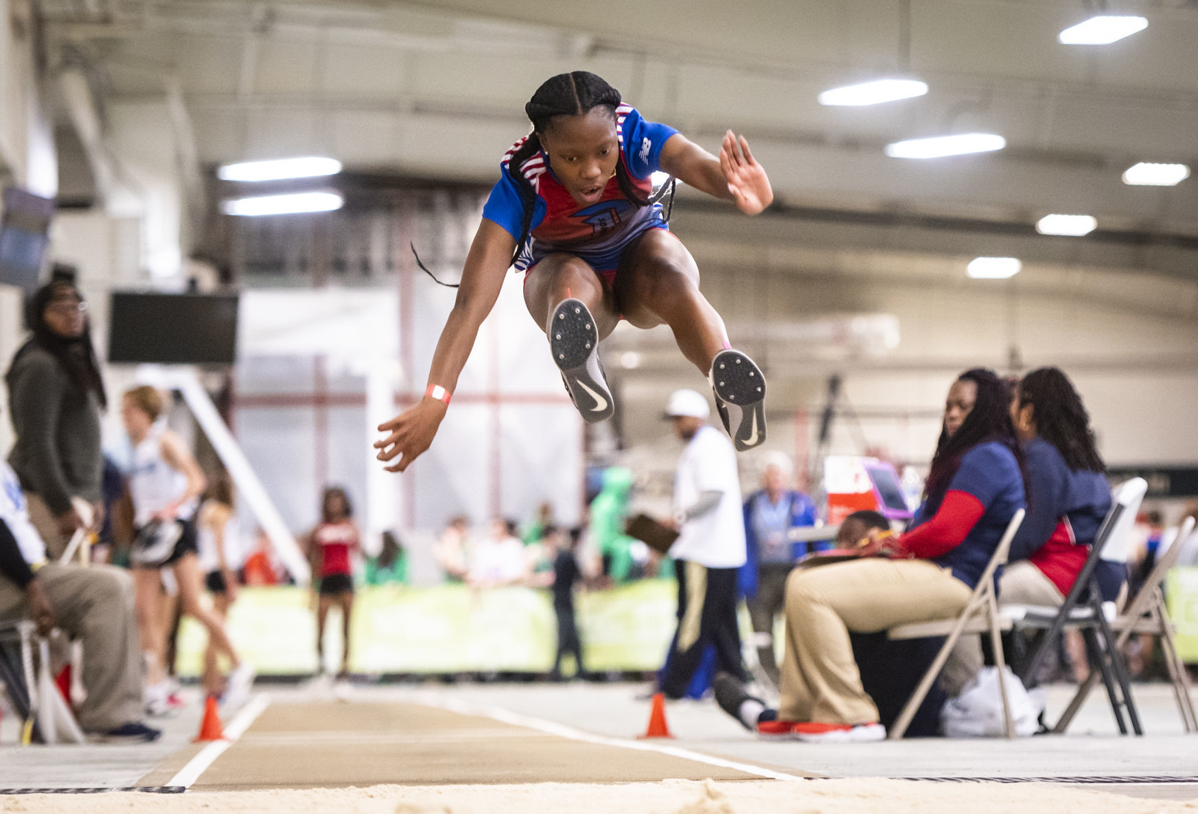 Indoor3a